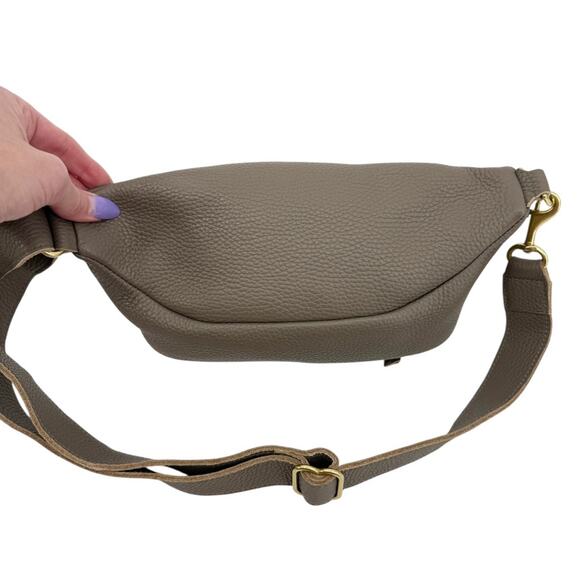 OLIVEVE Willa Waist Bag Convertible Crossbody Italian Buffalo Leather Gray Tan - Picture 8 of 11
